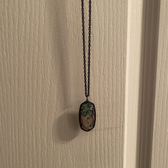 Kendra Scott Black Abalone Necklace - Picture 3 of 3